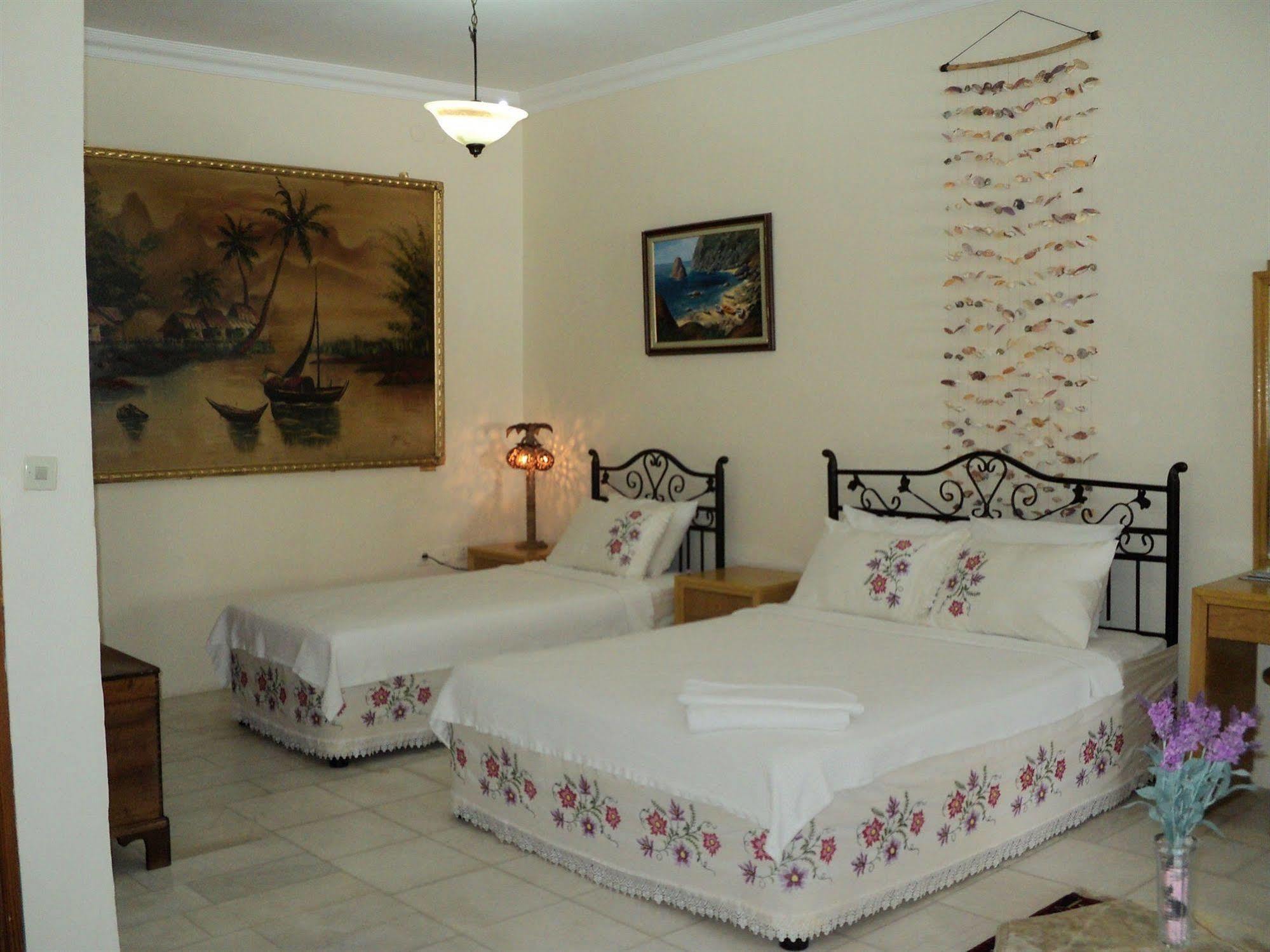 Antik Motel Алачати Екстер'єр фото